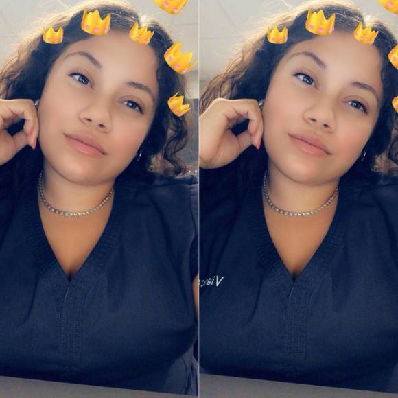 Meet your Posher, Vianca - Picture 1 of 1